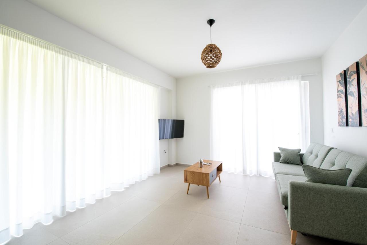 Ennea Suites-Earth Suite Flámbouras Esterno foto